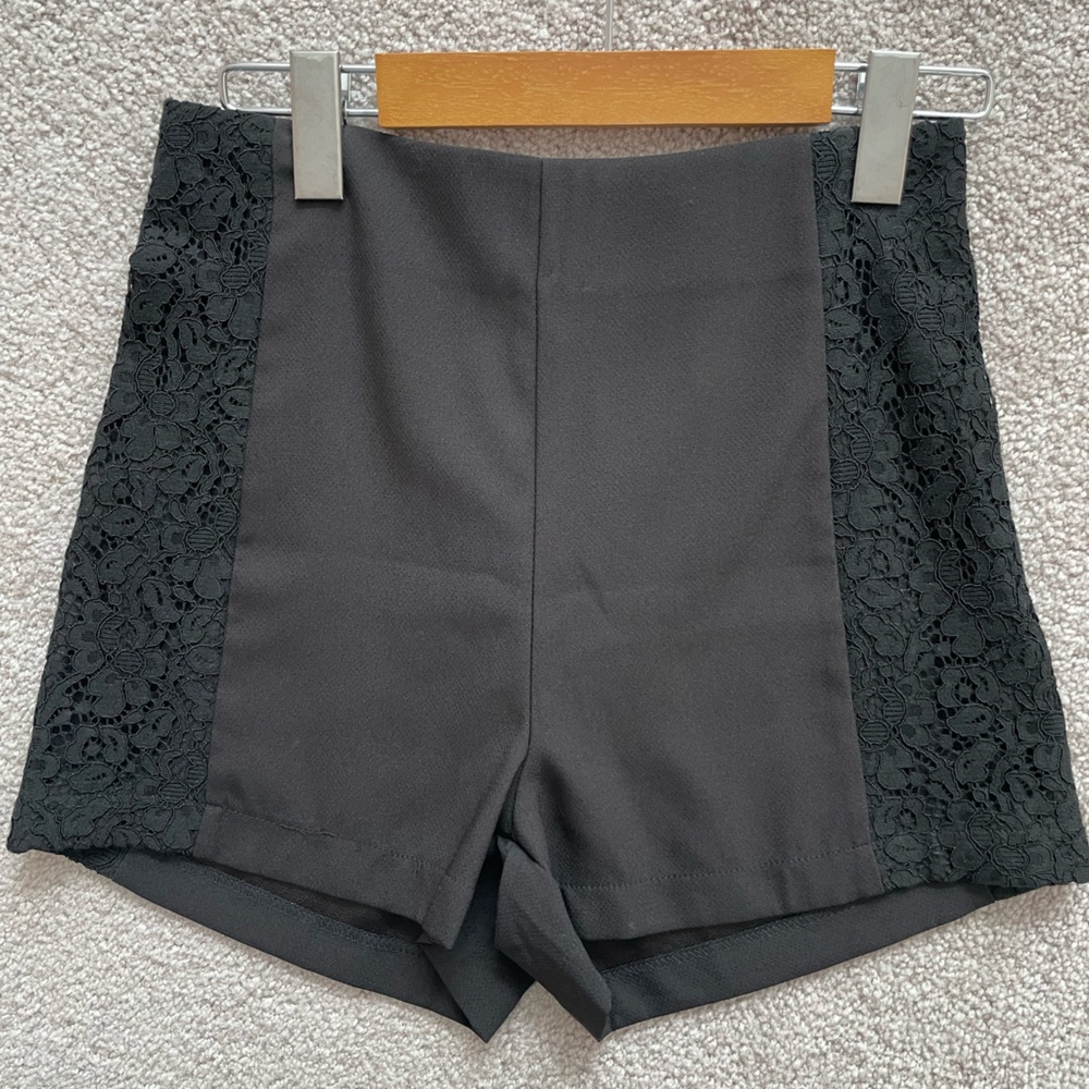 Multiple skirts - Picture 6 of 8